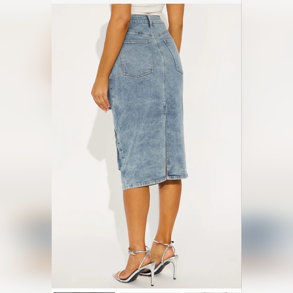 🔥New W/Tags! Cargo S T R E T C H fit Denim Midi Skirt In Medium Wash, Y2K, Sz L - Picture 4 of 8